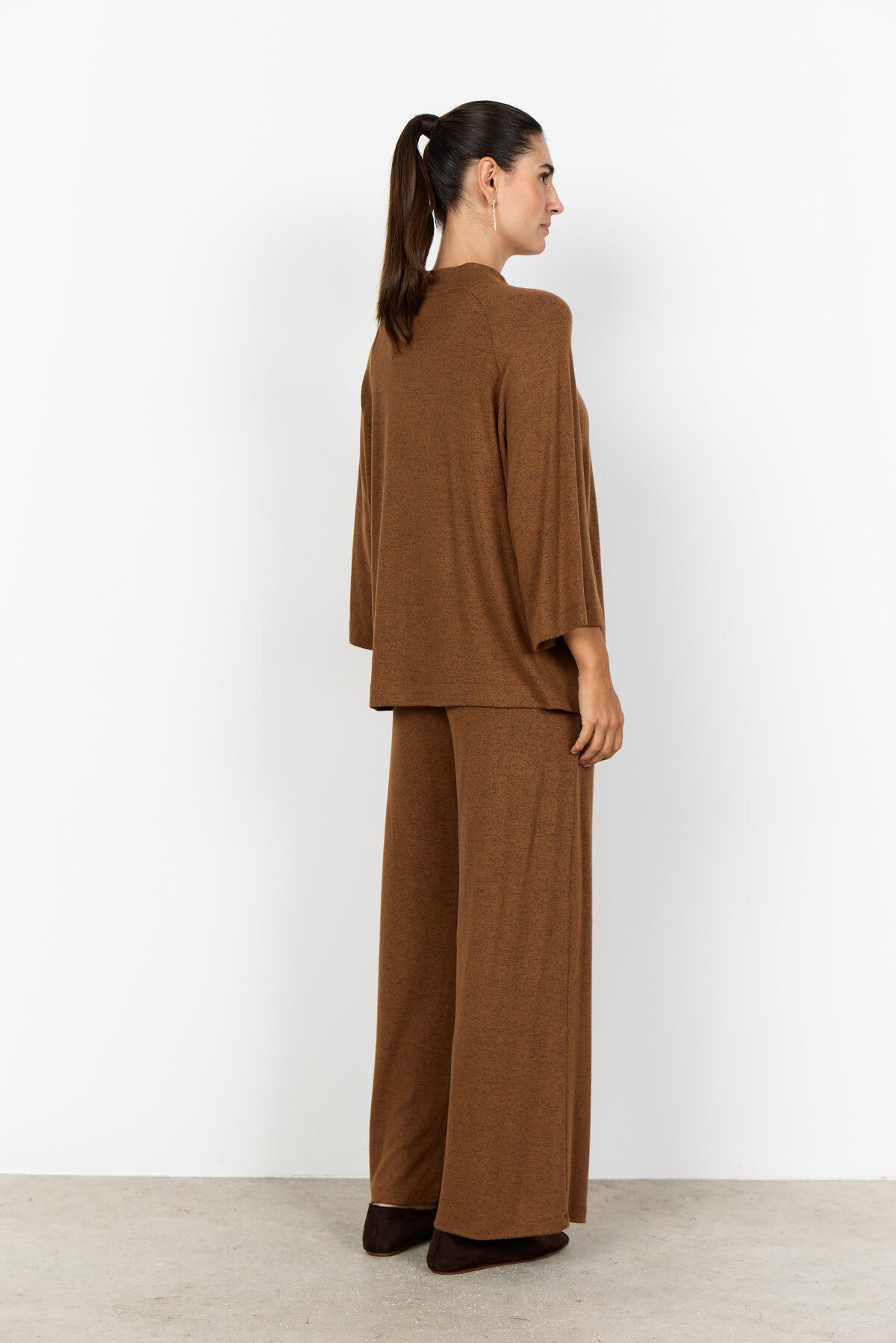 SC-BIARA 151 Blus Camel