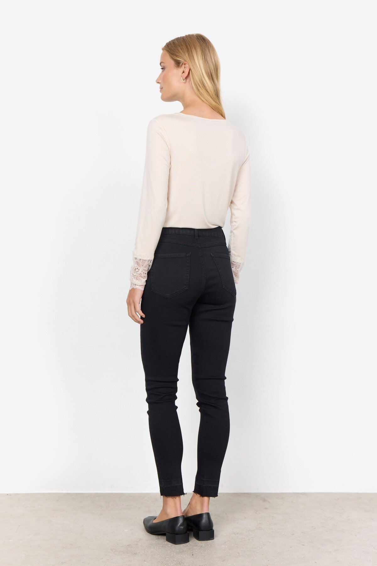 SC-MARICA 226 T-shirt Cream