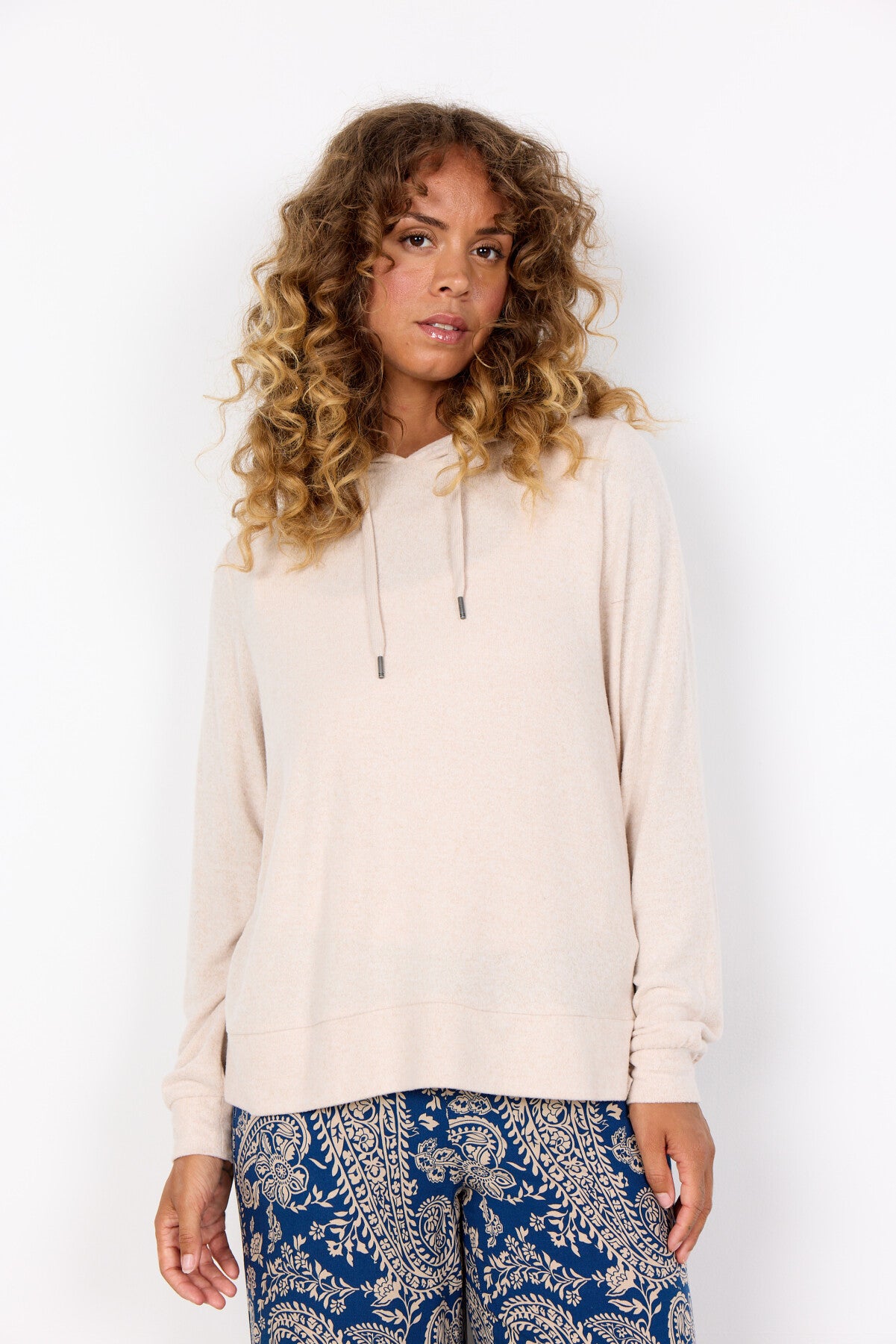 SC-BIARA 143 Sweatshirt Cream