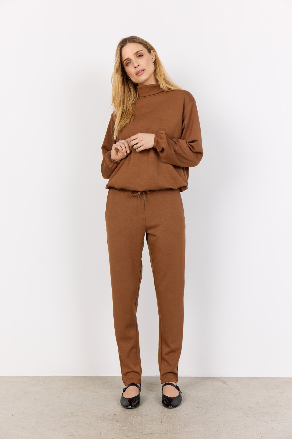 SC-BANU 157 Byxor Brün