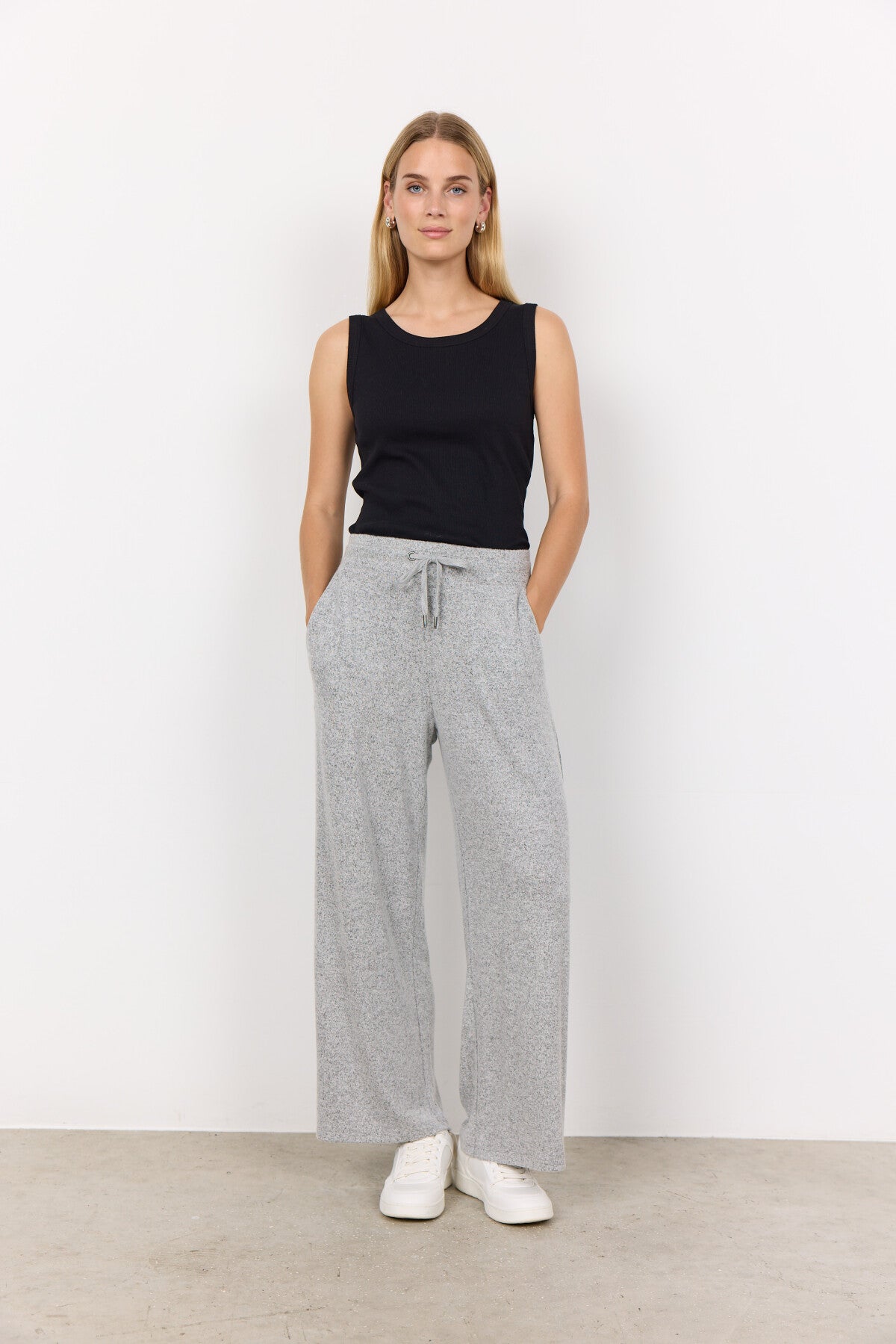 SC-BIARA 74 Byxor Ljusgrått