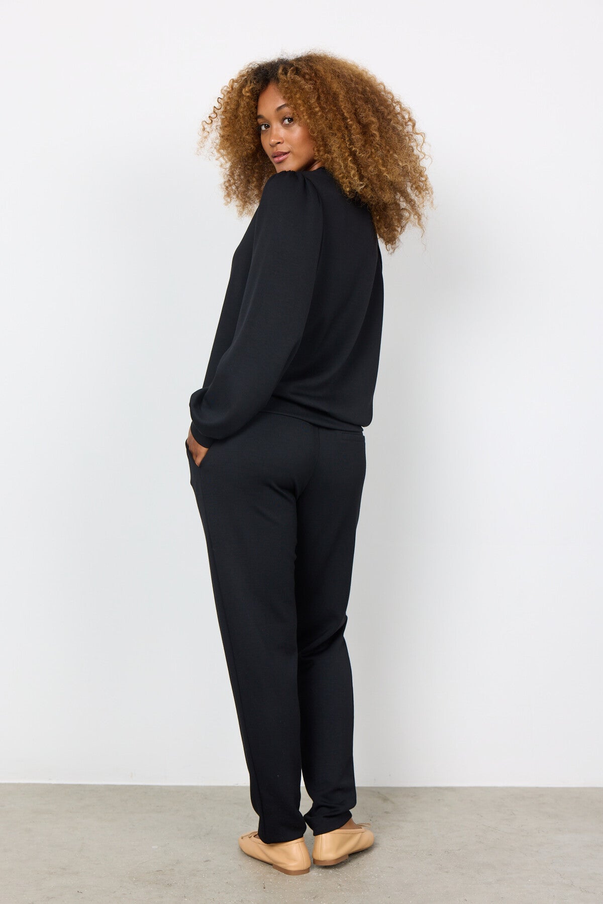 SC-BANU 120 Blus Svart